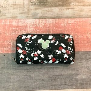 Disney Mickey & Minnie Zip Around Wallet